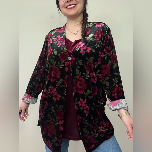 Laura Scott Sweaters - Laura Scott Floral Velvet Cardigan